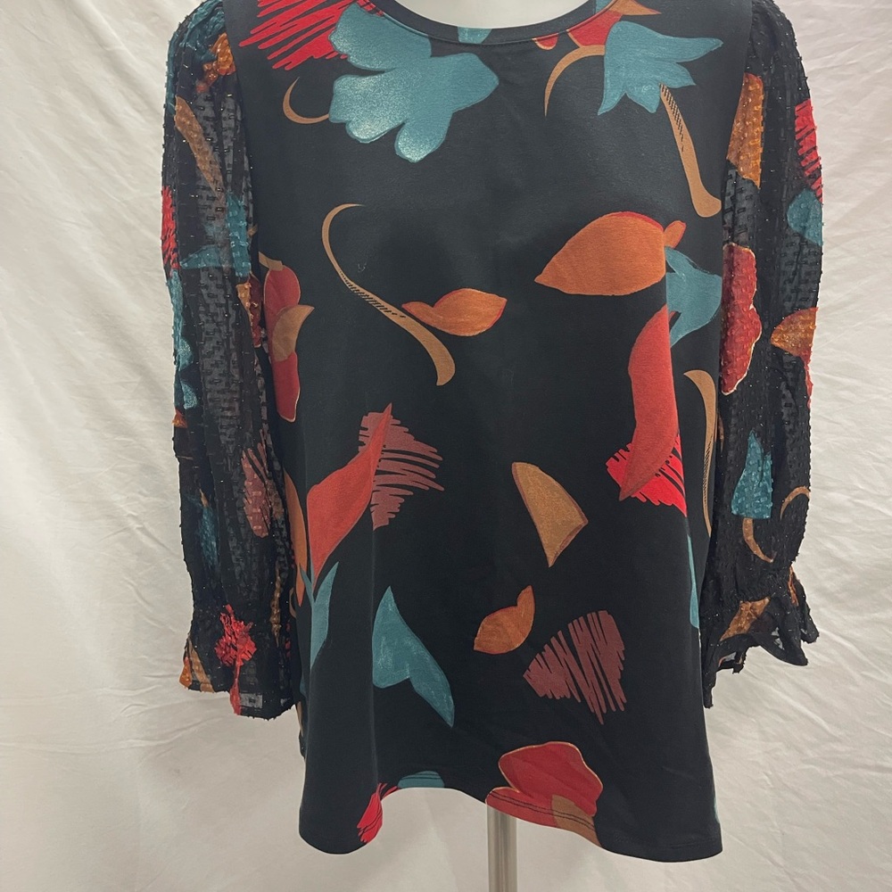 NEW! Chico's Graphic Pink and Orange Blouse Relaxed Fit Top Shirt Blouse woman’s